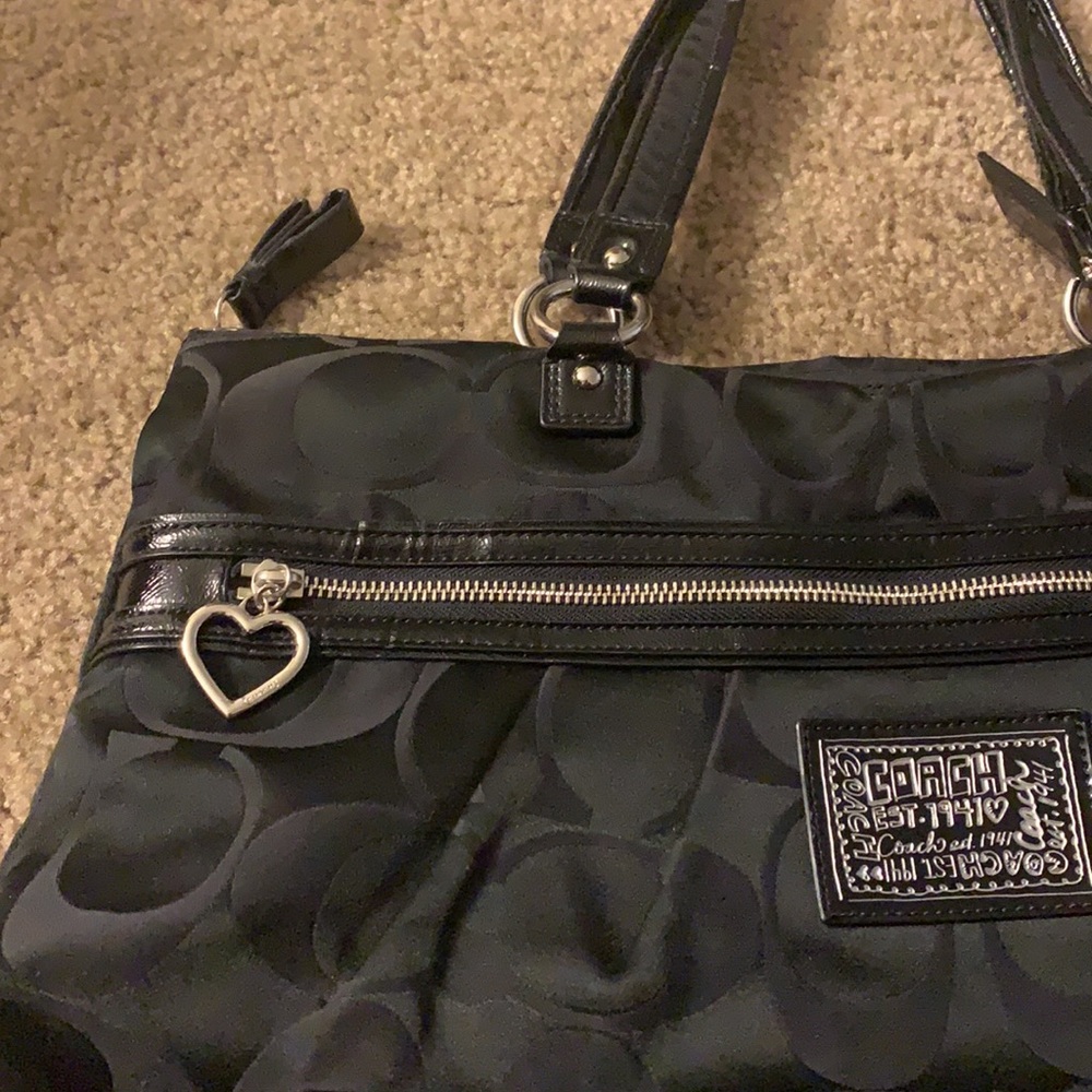 EUC Like New Gorgeous Black Coach Purse!! - Picture 4 of 13